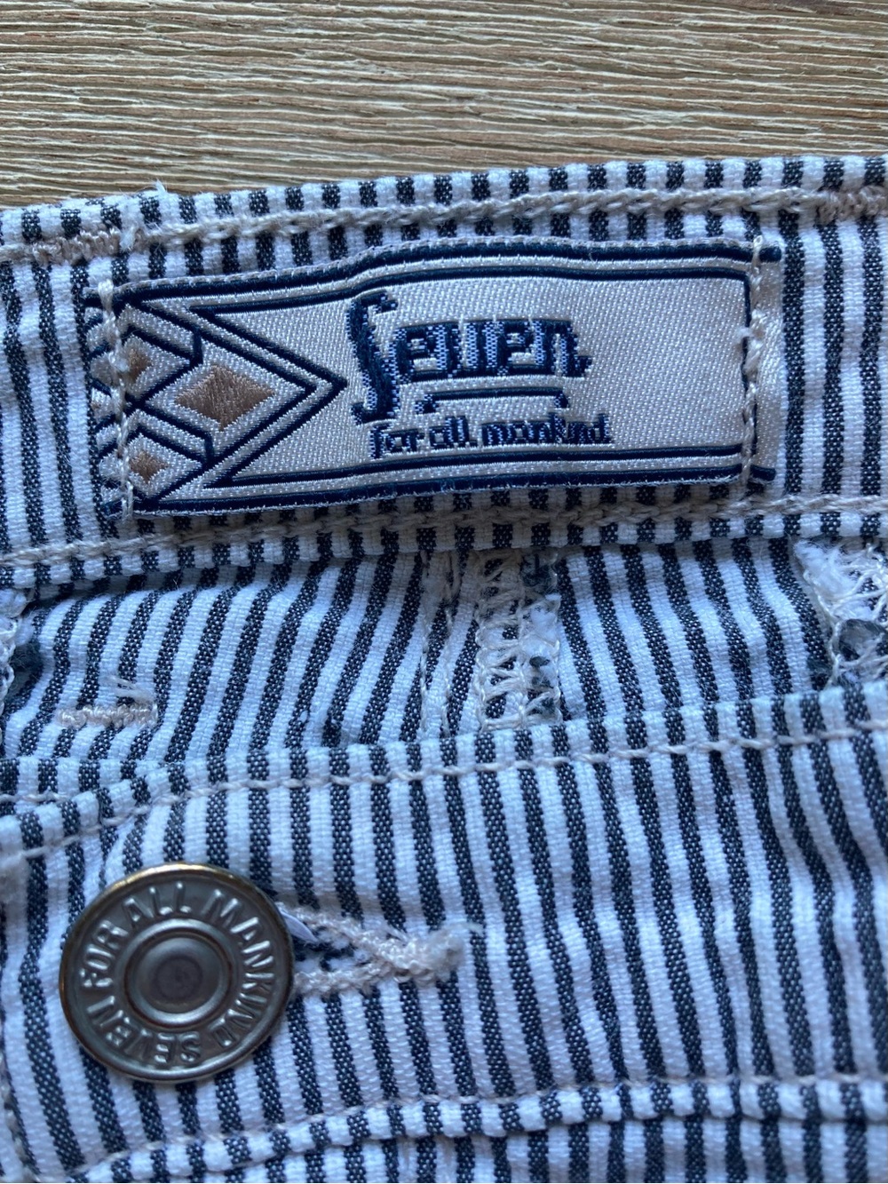 Seven For All Mankind Dojo Flare Jeans 26 Blue White Railroad Stripe - Picture 6 of 15